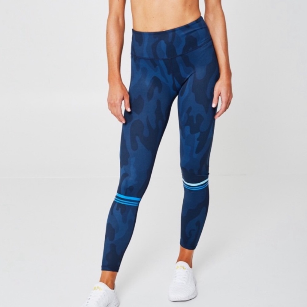 Lilybod x SoulCycle Blue Camo Leggings, Size M